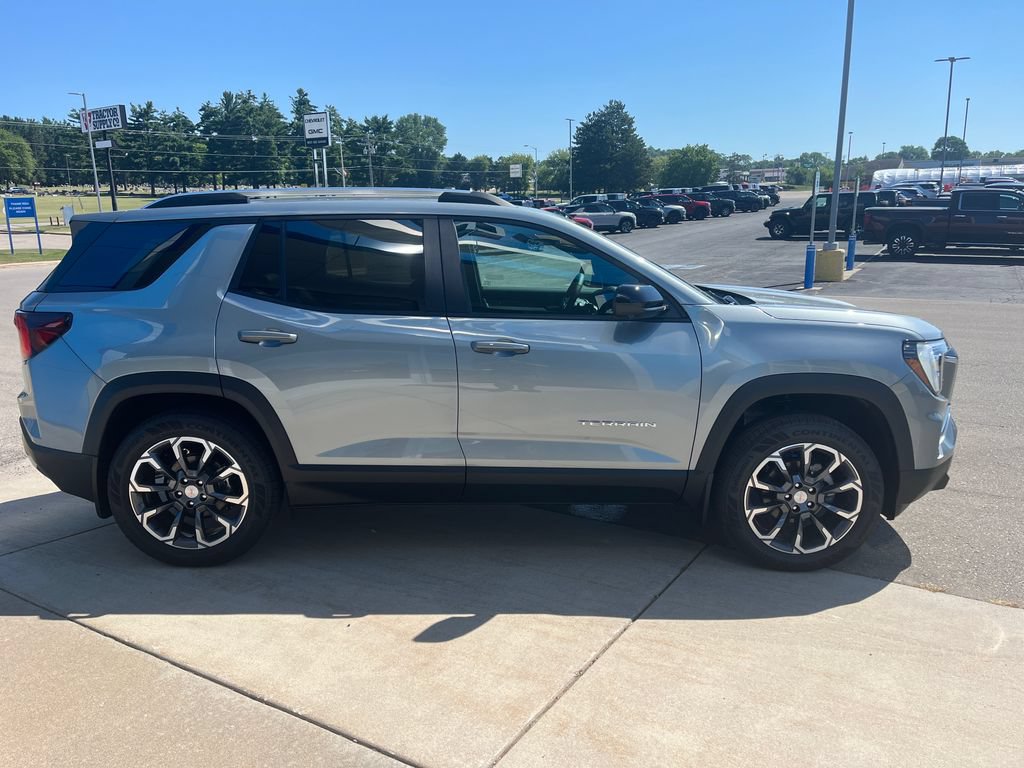 New 2026 GMC Terrain Elevation w/ Elevation Premium Package AWD/4WD image 4