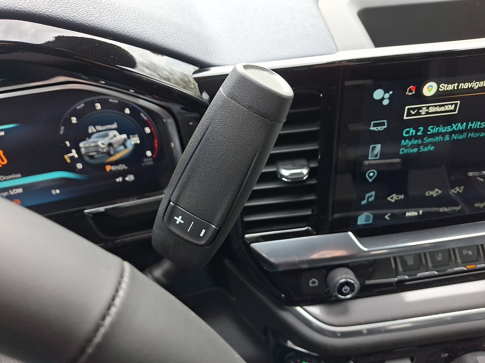 New 2026 Chevrolet Silverado 3500 High Country w/ Technology Package AWD/4WD image 15