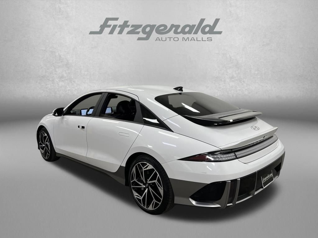 Used 2023 Hyundai Ioniq 6 SEL image 3