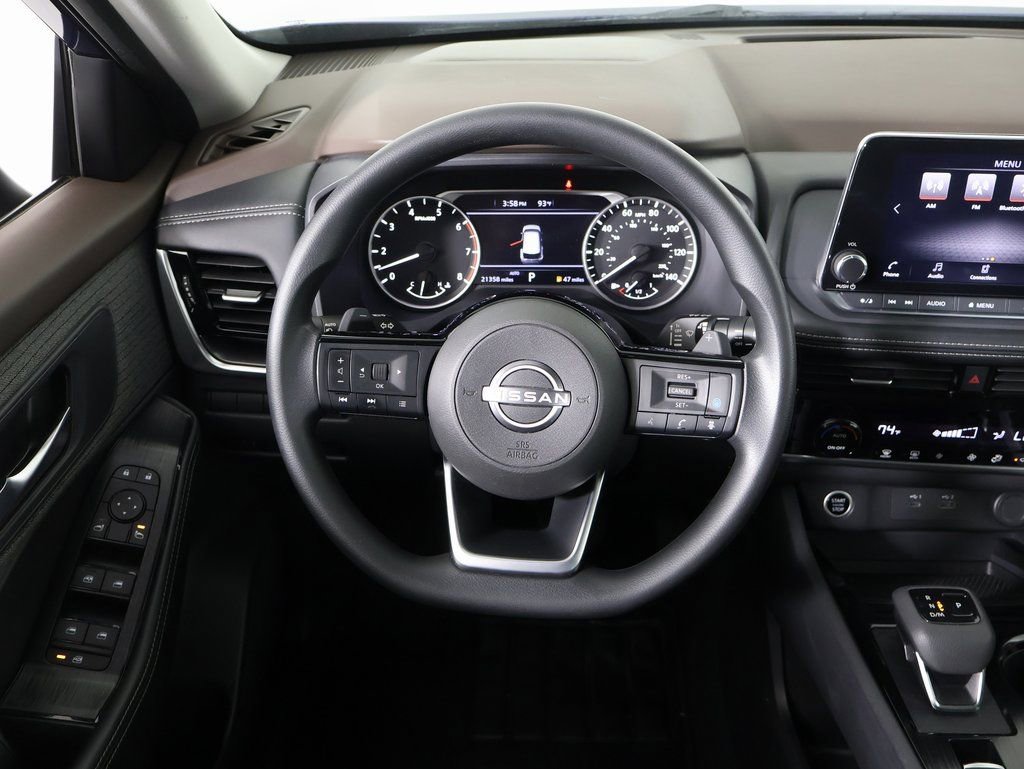 Used 2022 Nissan Rogue SV image 30