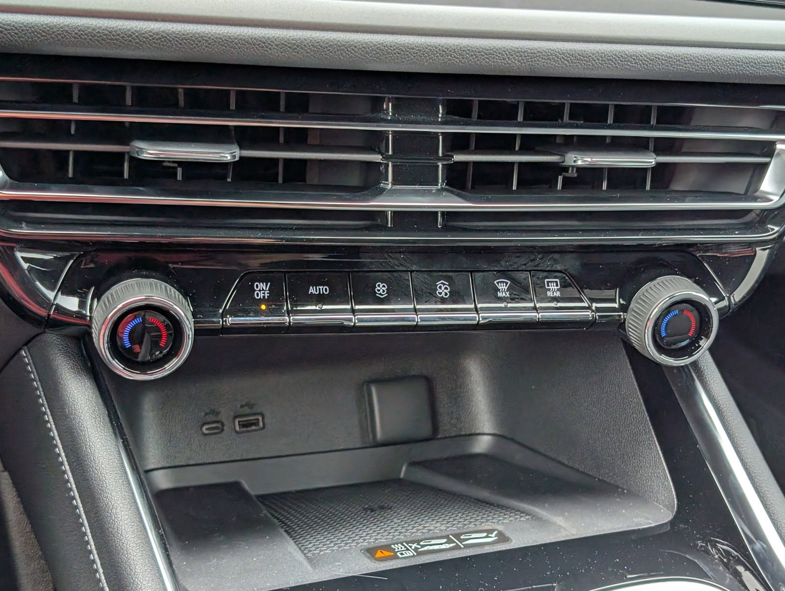 New 2026 Chevrolet Traverse LT w/ Enhanced Driving Package image 25