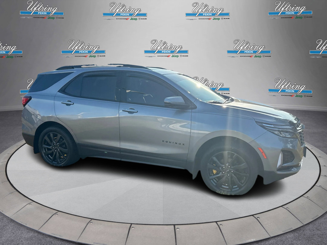 Used 2023 Chevrolet Equinox RS w/ RS Leather Package image 2