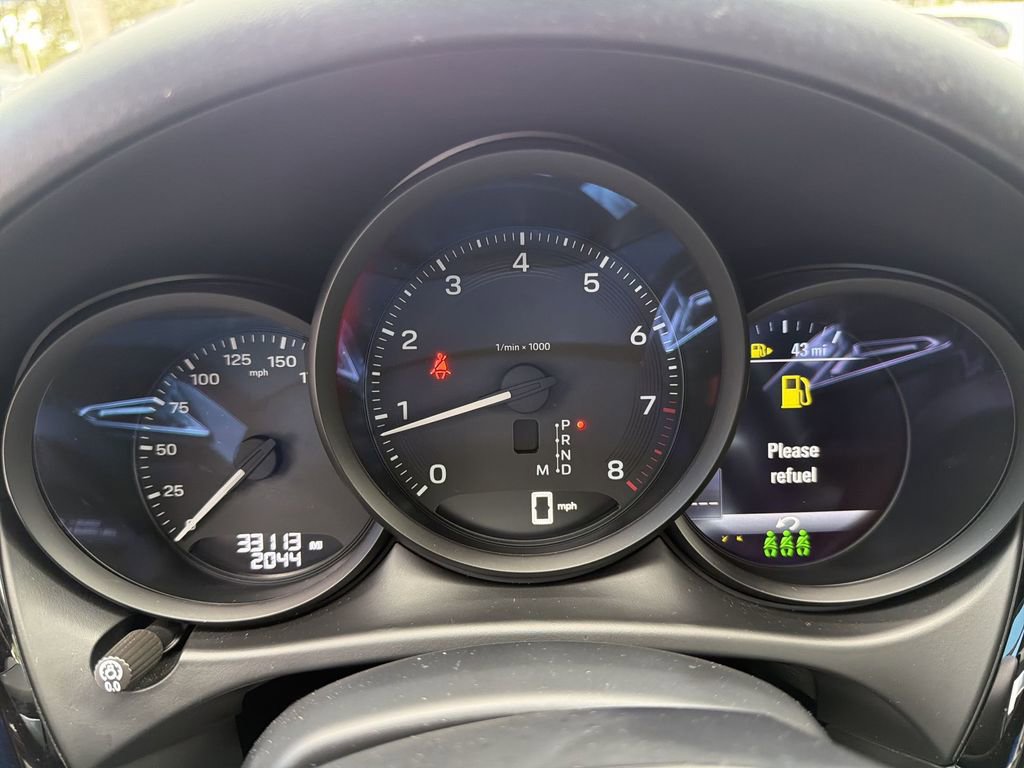 Used 2022 Porsche Macan w/ Premium Package Plus image 21