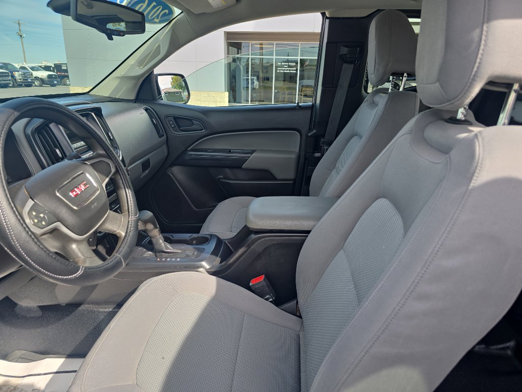 Used 2016 GMC Canyon 4x4 Extended Cab w/ Convenience Package image 10