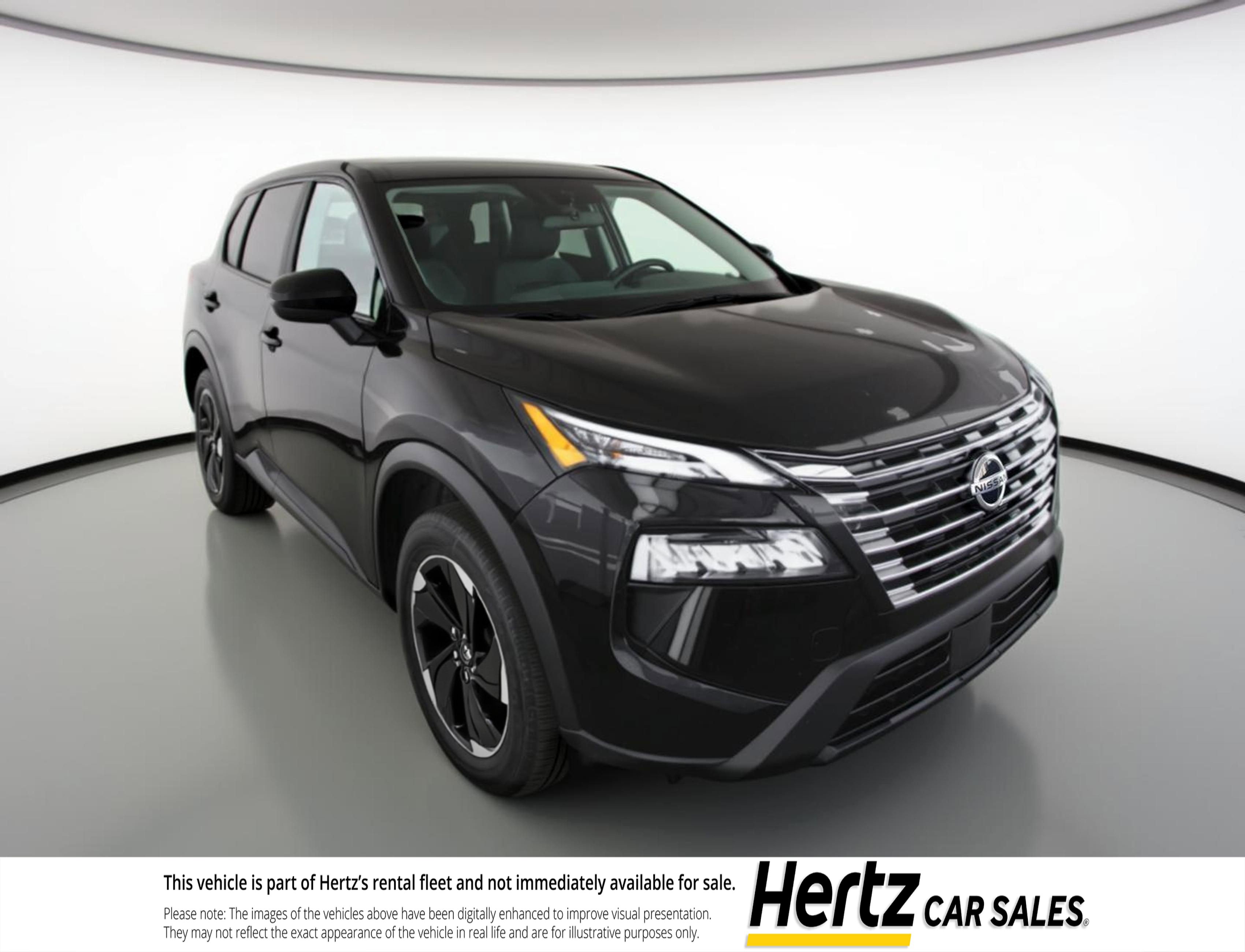 Used 2025 Nissan Rogue SV image 1
