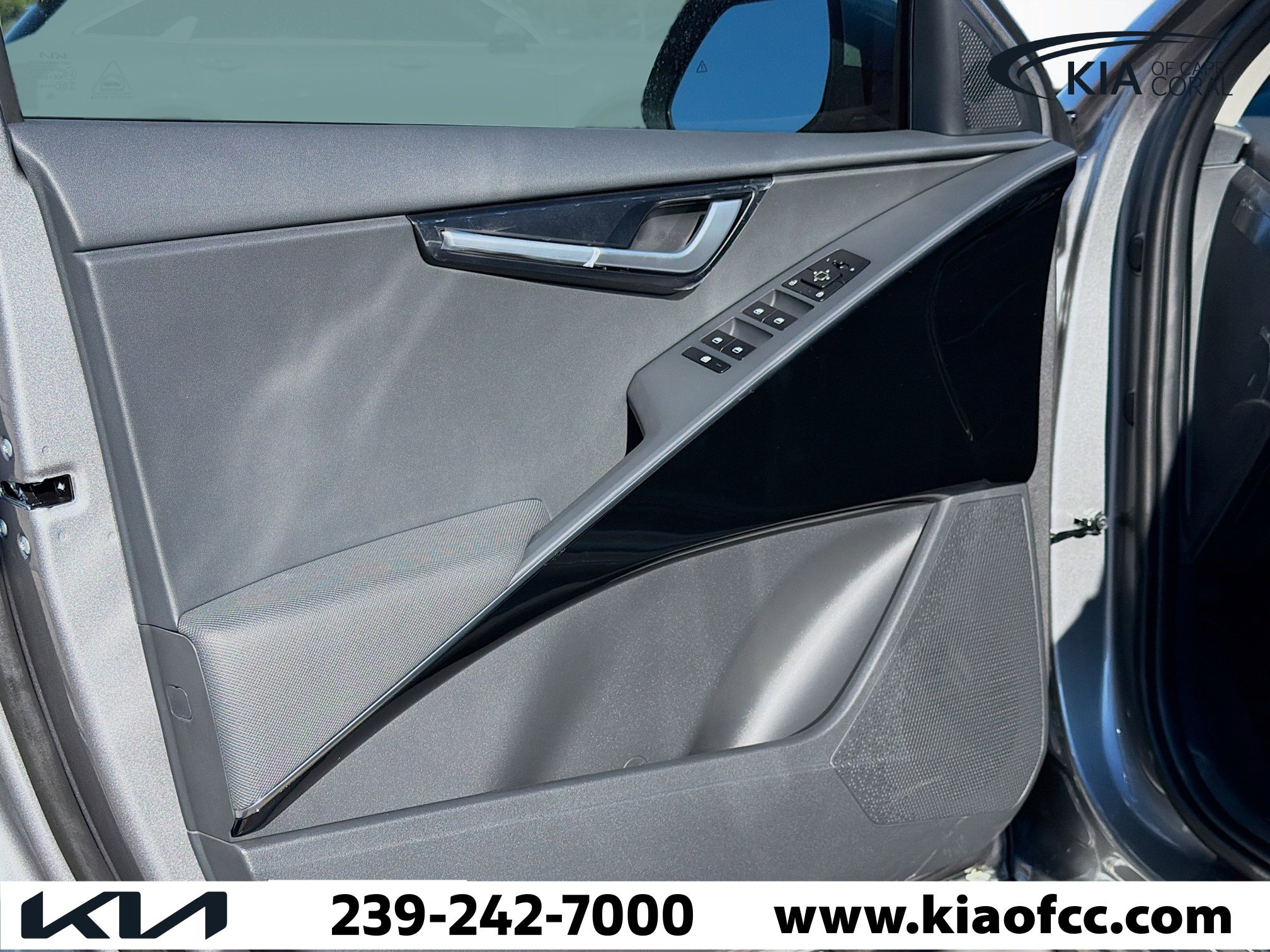 New 2026 Kia Niro EX FWD image 19