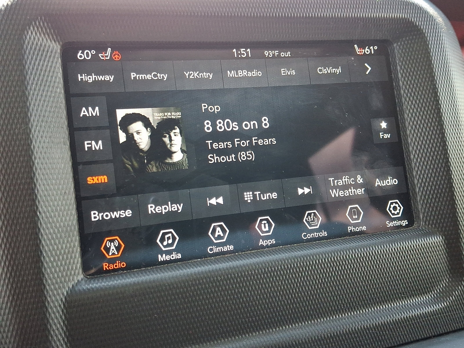 Used 2020 Jeep Gladiator Rubicon w/ Cold Weather Group image 16