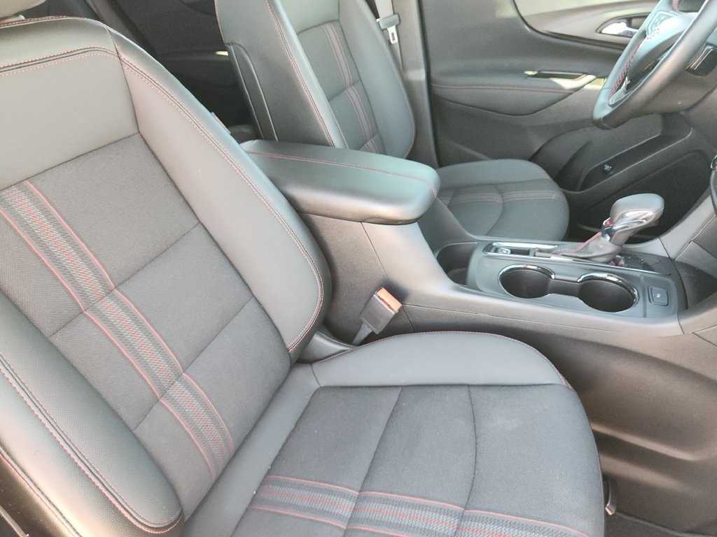 Used 2024 Chevrolet Equinox RS FWD image 15