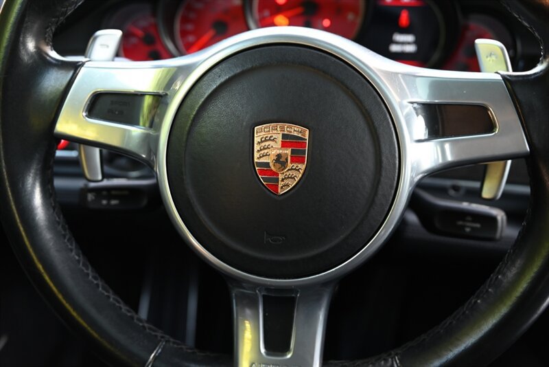Used 2015 Porsche Panamera GTS AWD/4WD image 38