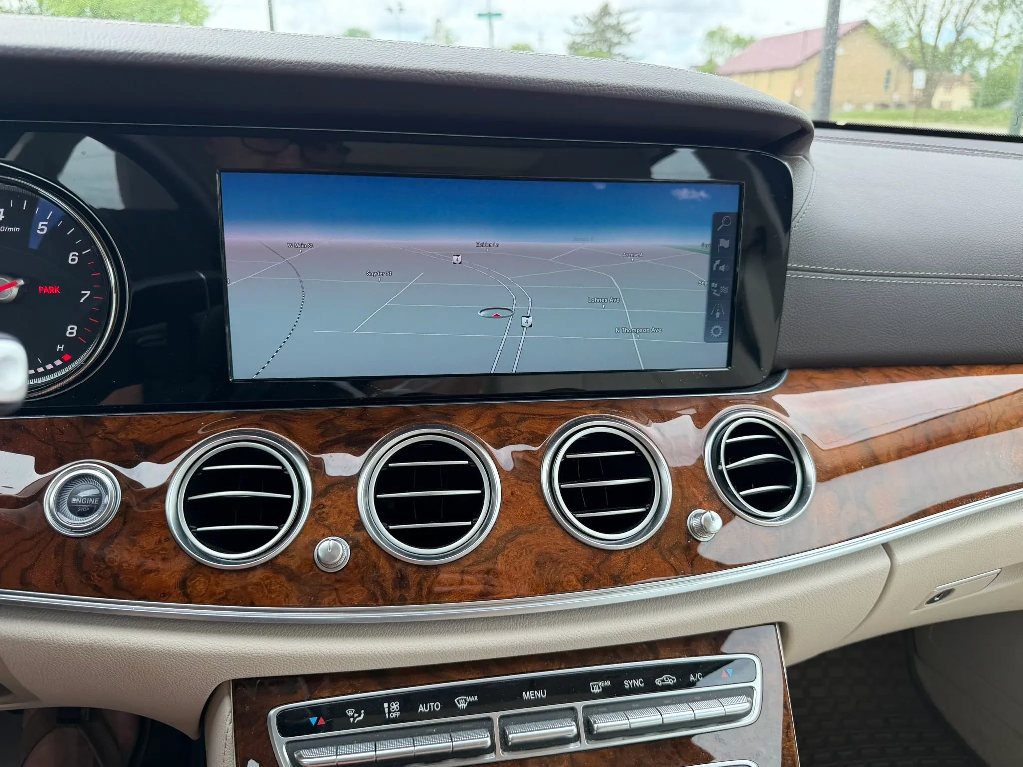 Used 2019 Mercedes-Benz E 450 4MATIC Wagon image 23