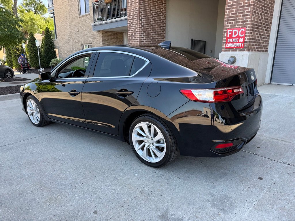 Used 2017 Acura ILX FWD image 5