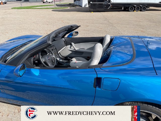 Used 2009 Chevrolet Corvette Convertible w/ Preferred Equipment Group RWD image 20