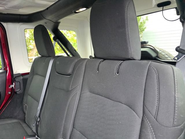Used 2021 Jeep Wrangler Unlimited Sport AWD/4WD image 12