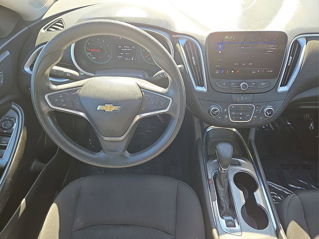 Used 2023 Chevrolet Malibu LT image 18
