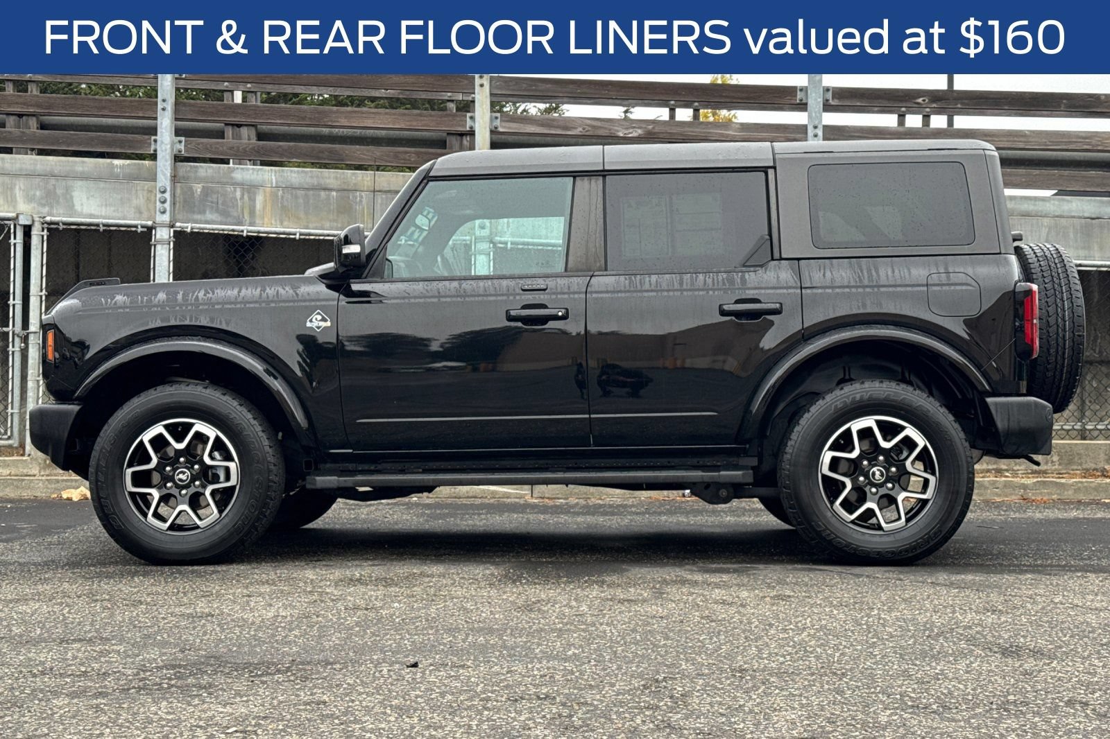 Certified 2023 Ford Bronco Outer Banks AWD/4WD image 10