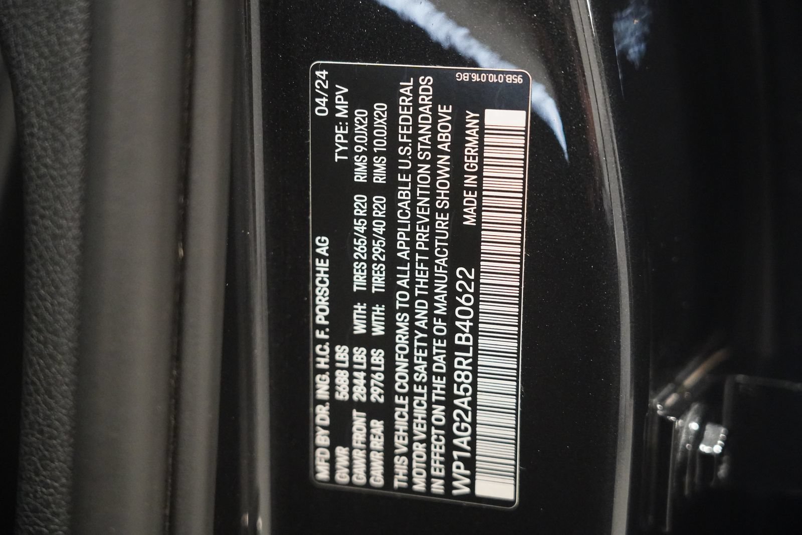 Used 2024 Porsche Macan S AWD/4WD image 34