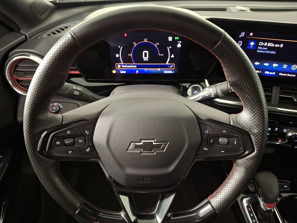 Used 2025 Chevrolet Trax RS image 18