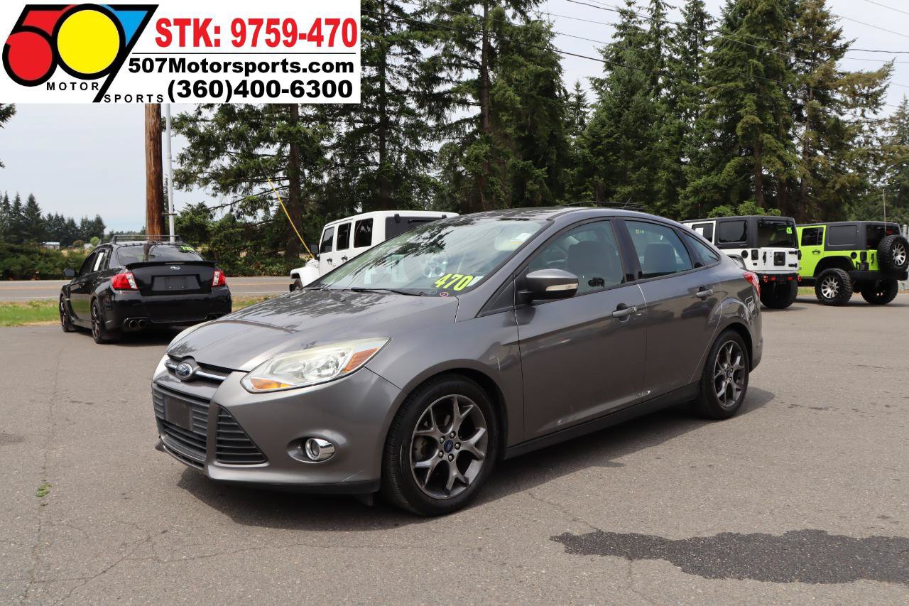 Used 2014 Ford Focus SE w/ Equipment Group 201A FWD image 2