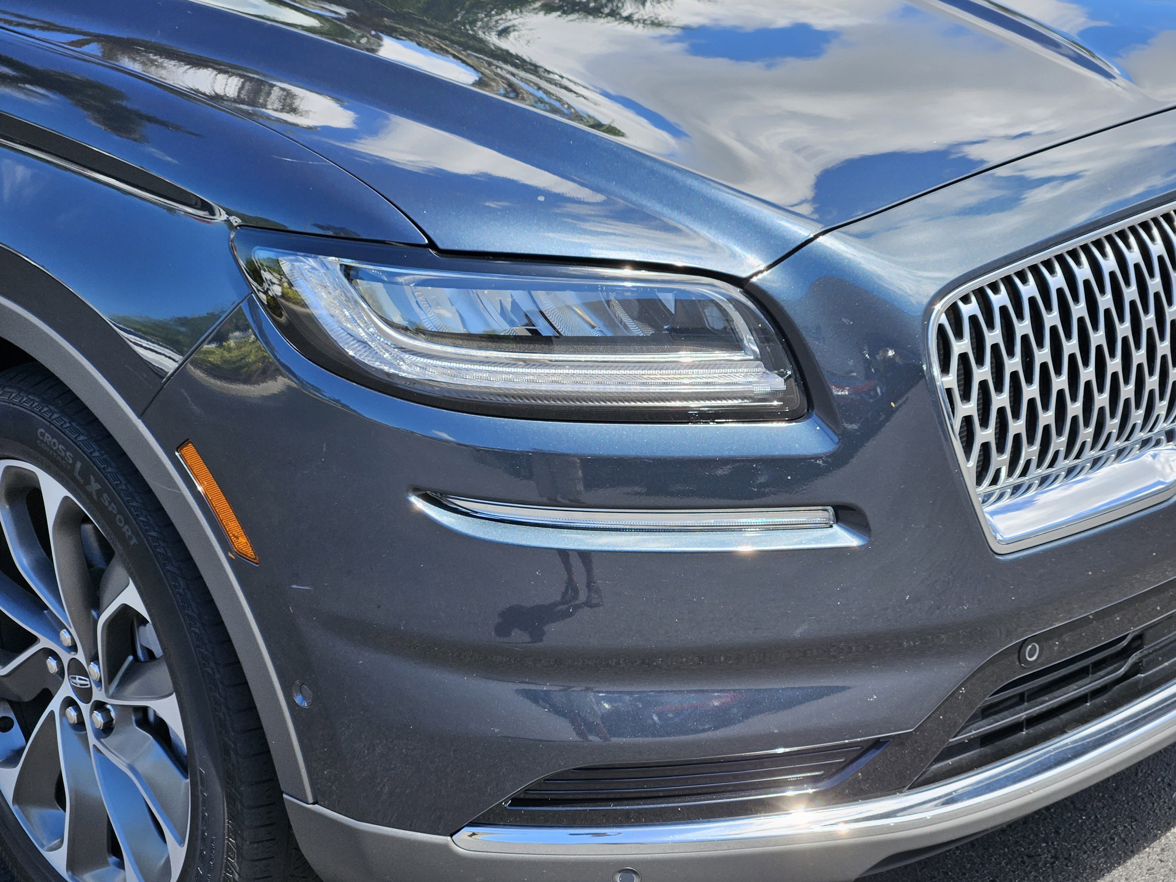 Used 2022 Lincoln Nautilus Reserve image 9