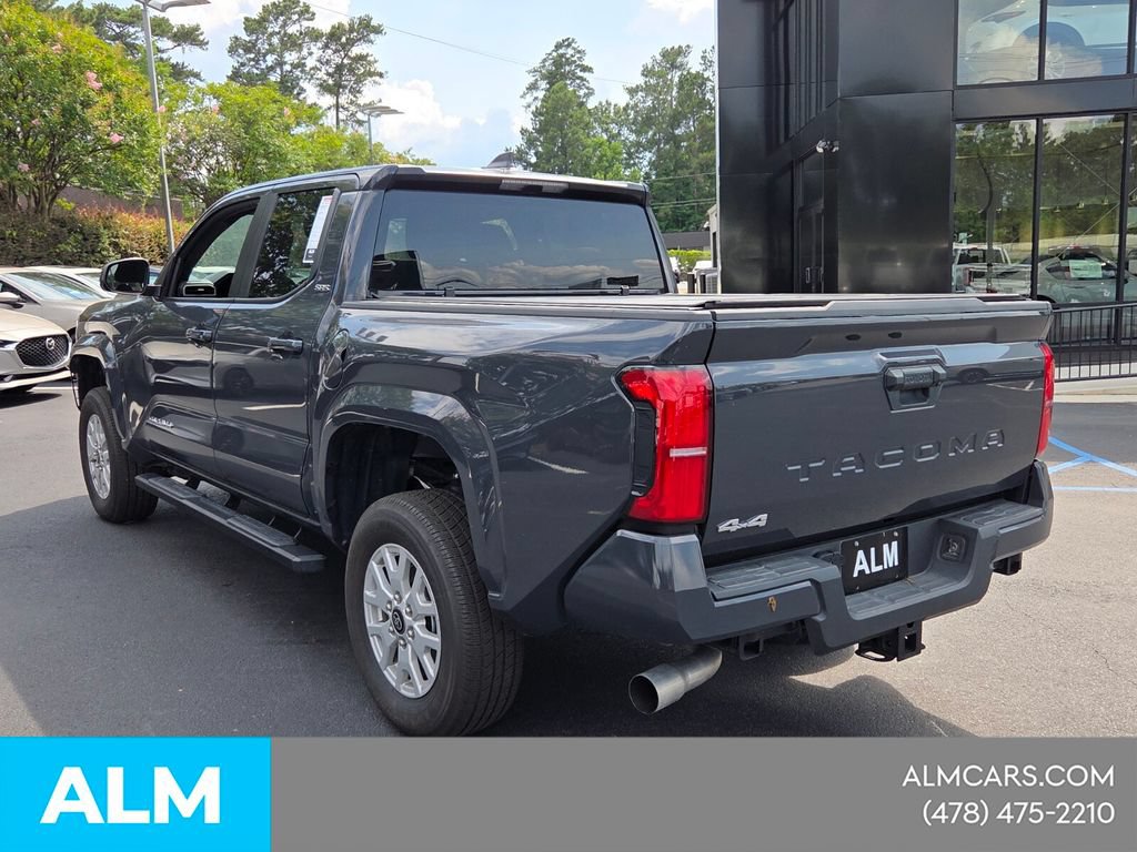 Used 2025 Toyota Tacoma SR5 AWD/4WD image 11