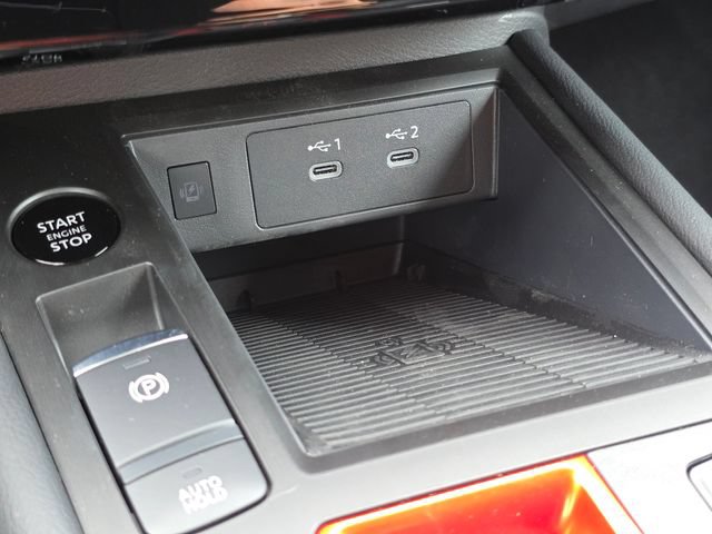 New 2026 Nissan Kicks SR AWD/4WD image 30