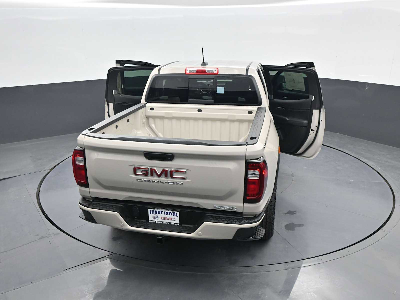 New 2026 GMC Canyon Elevation w/ Convenience Package image 27