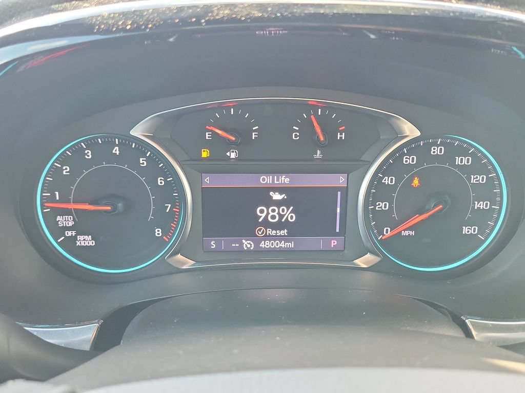 Used 2023 Chevrolet Traverse RS FWD image 13