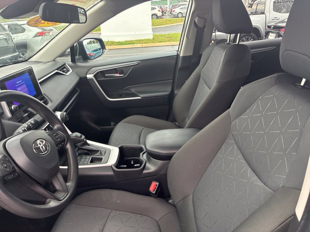 Certified 2024 Toyota RAV4 XLE AWD/4WD image 27