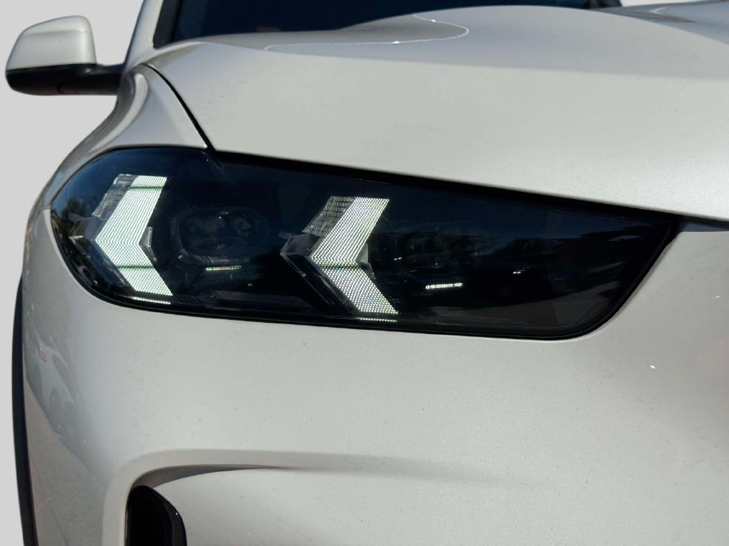 Used 2024 BMW X5 xDrive40i AWD/4WD image 9
