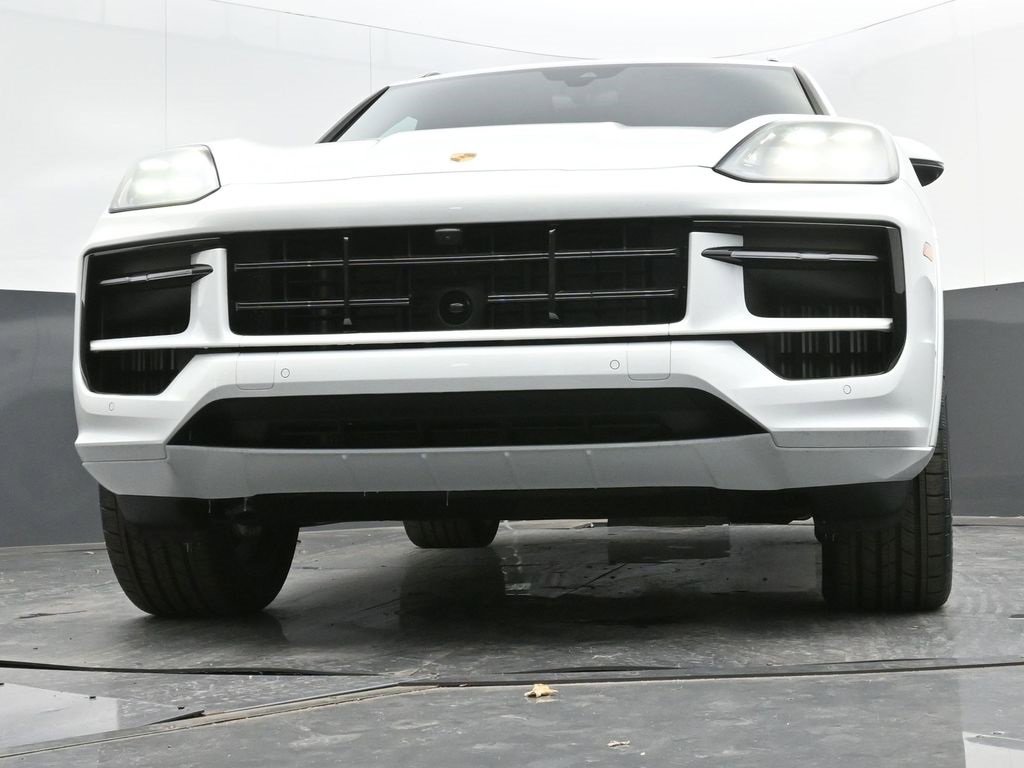 New 2025 Porsche Cayenne image 31