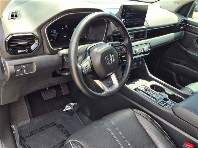 Used 2025 Honda Pilot Elite image 10