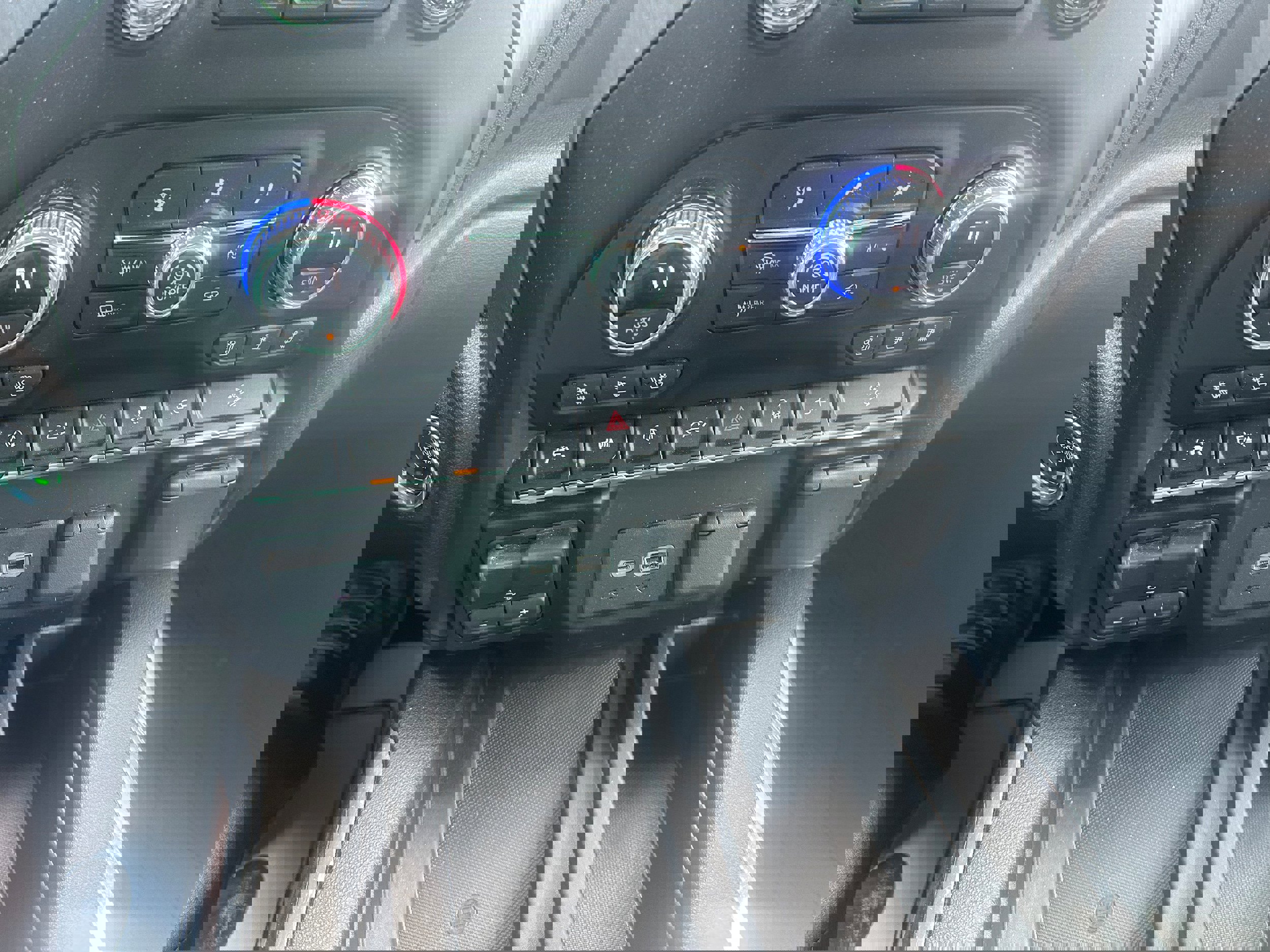 Used 2021 GMC Sierra 1500 Denali w/ Driver Alert Package II image 19