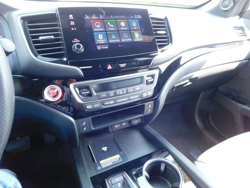 Used 2024 Honda Passport Black Edition image 38