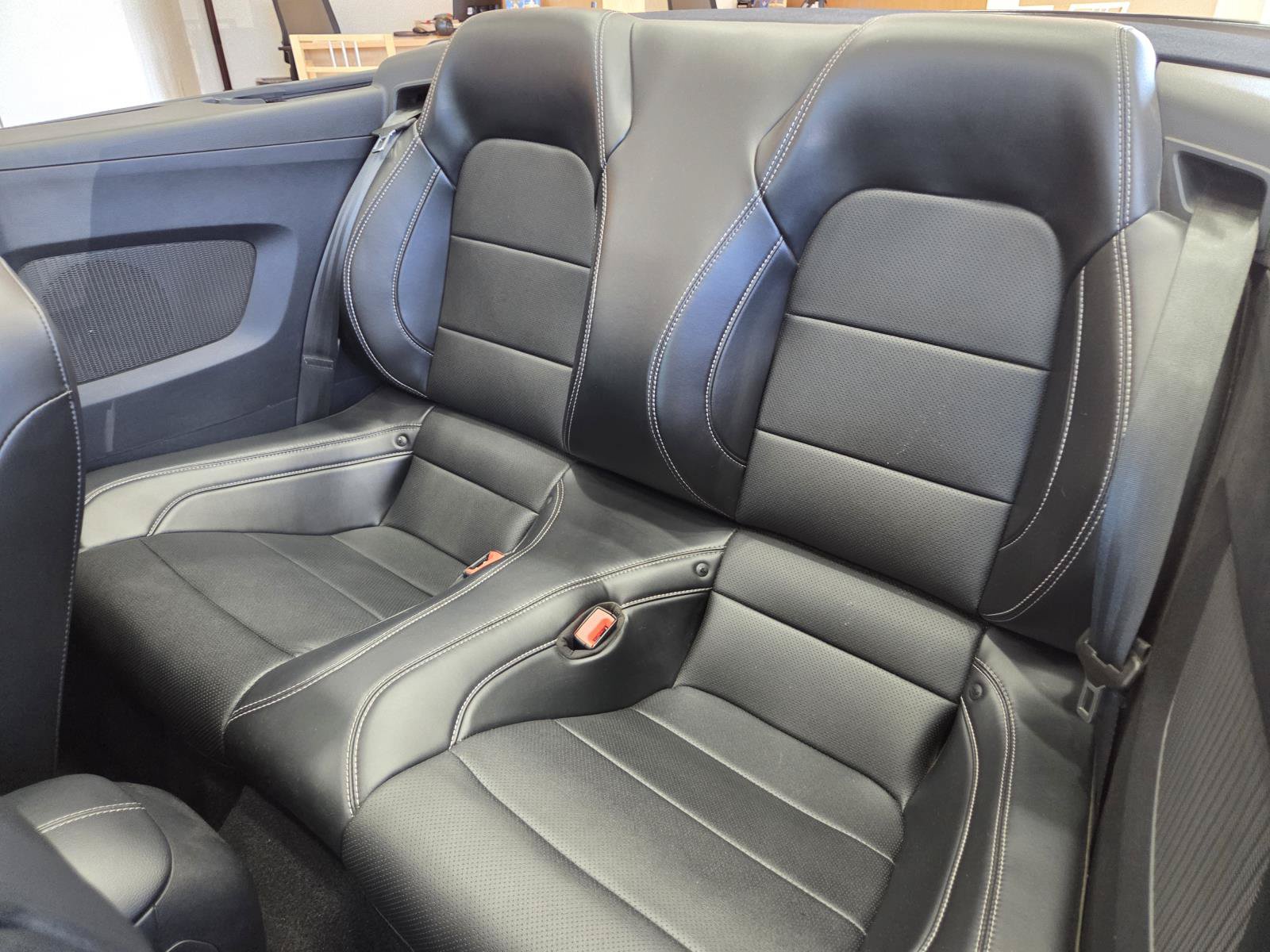 Used 2019 Ford Mustang GT Premium w/ Equipment Group 401A RWD image 14