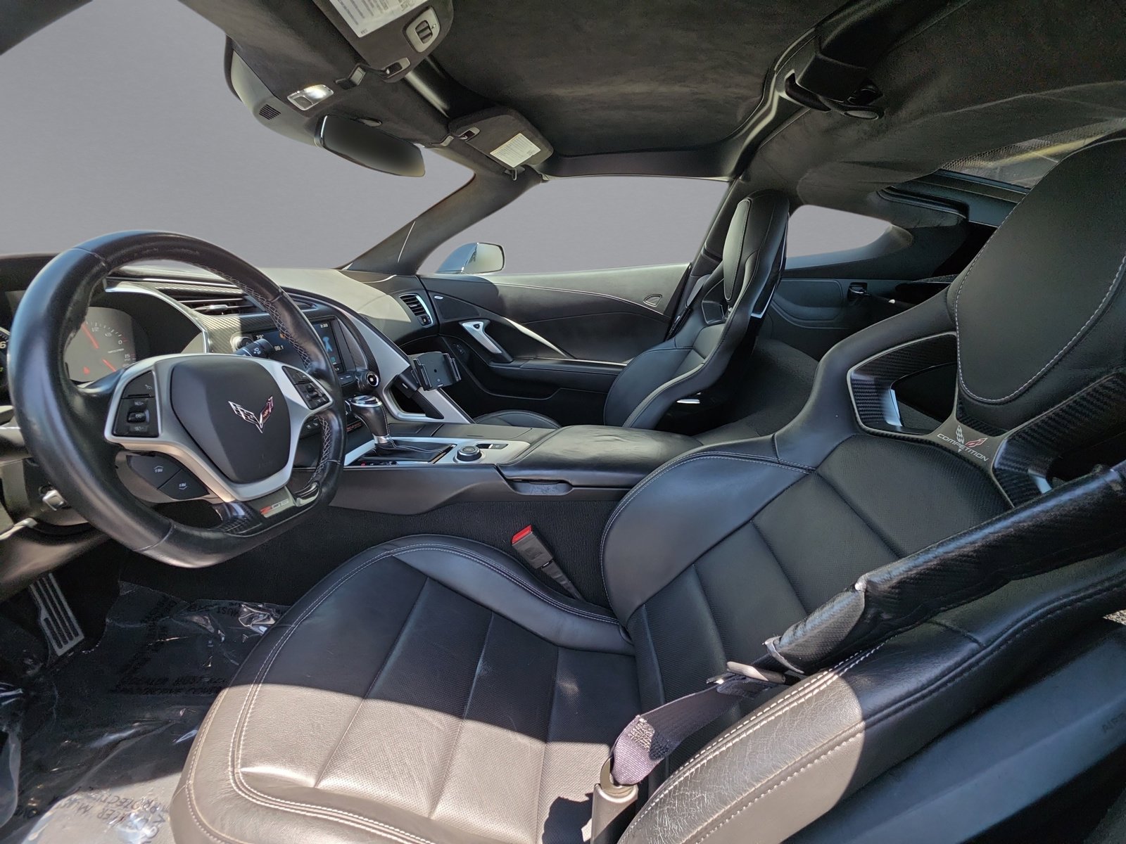 Used 2015 Chevrolet Corvette Z06 w/ 3LZ Preferred Equipment Group RWD image 19