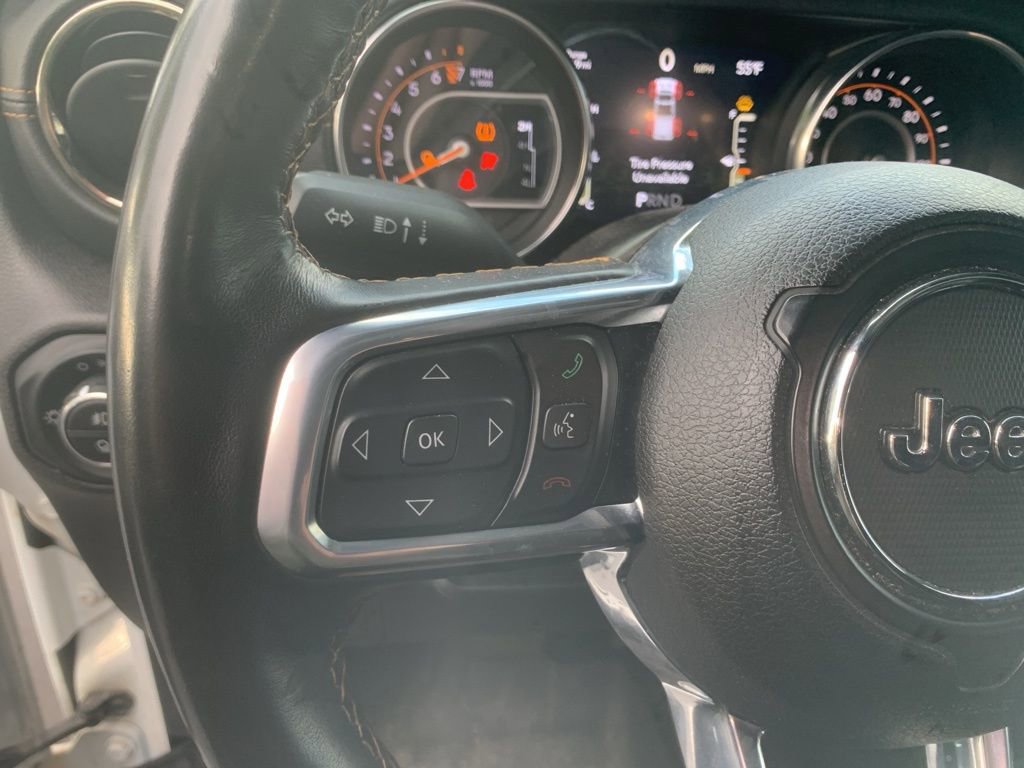 Used 2021 Jeep Gladiator Overland AWD/4WD image 13