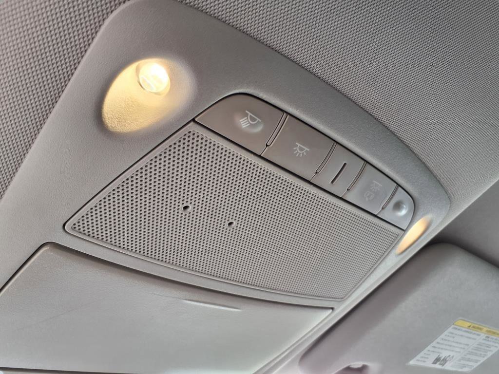 Used 2022 Nissan Rogue Sport S image 18