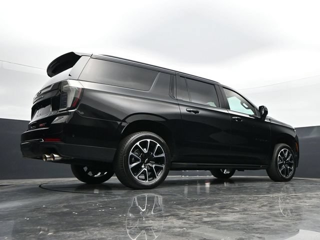 Used 2025 Chevrolet Suburban RST w/ Comfort Package AWD/4WD image 38