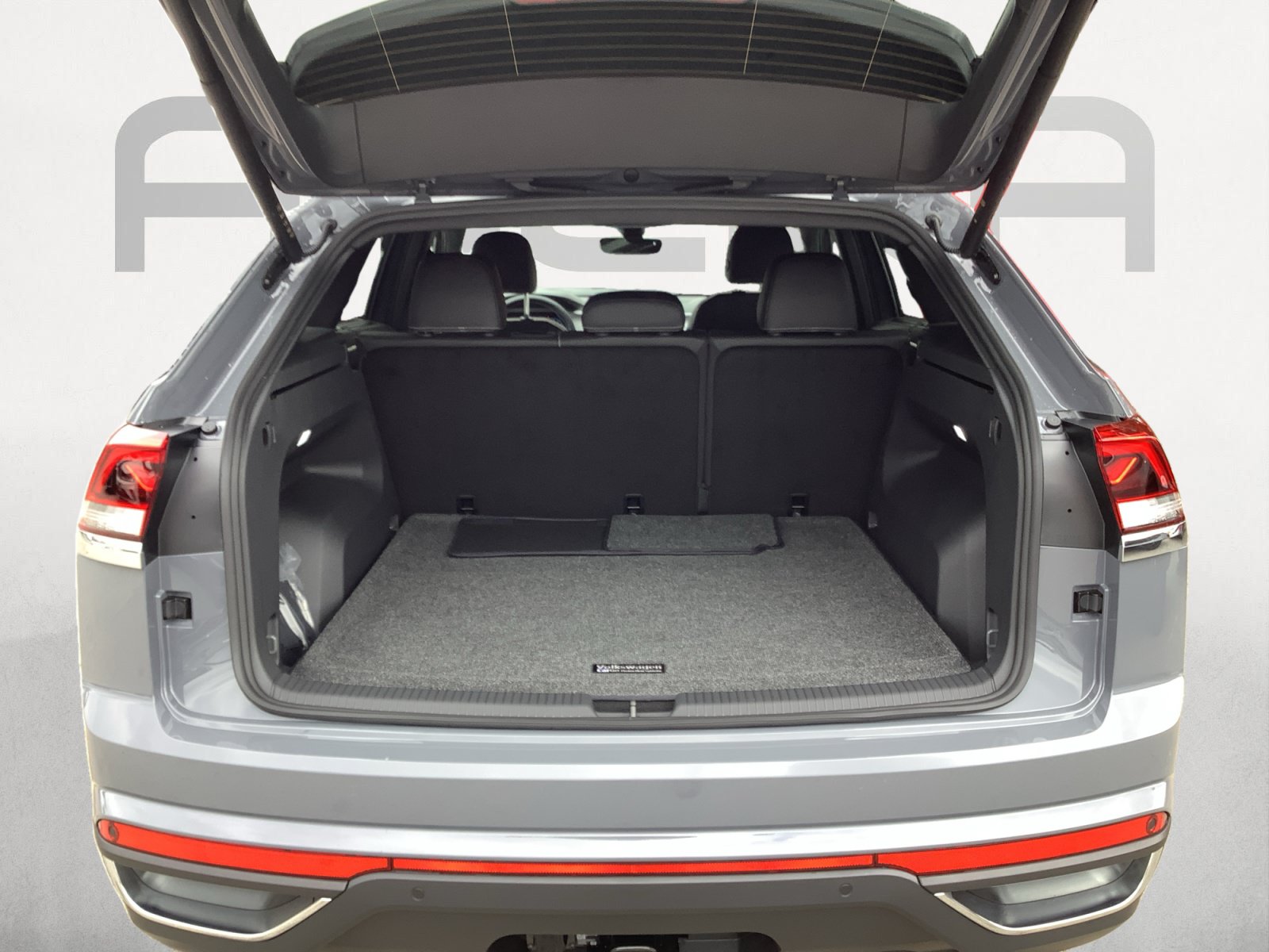 New 2026 Volkswagen Atlas Cross Sport SE FWD image 10