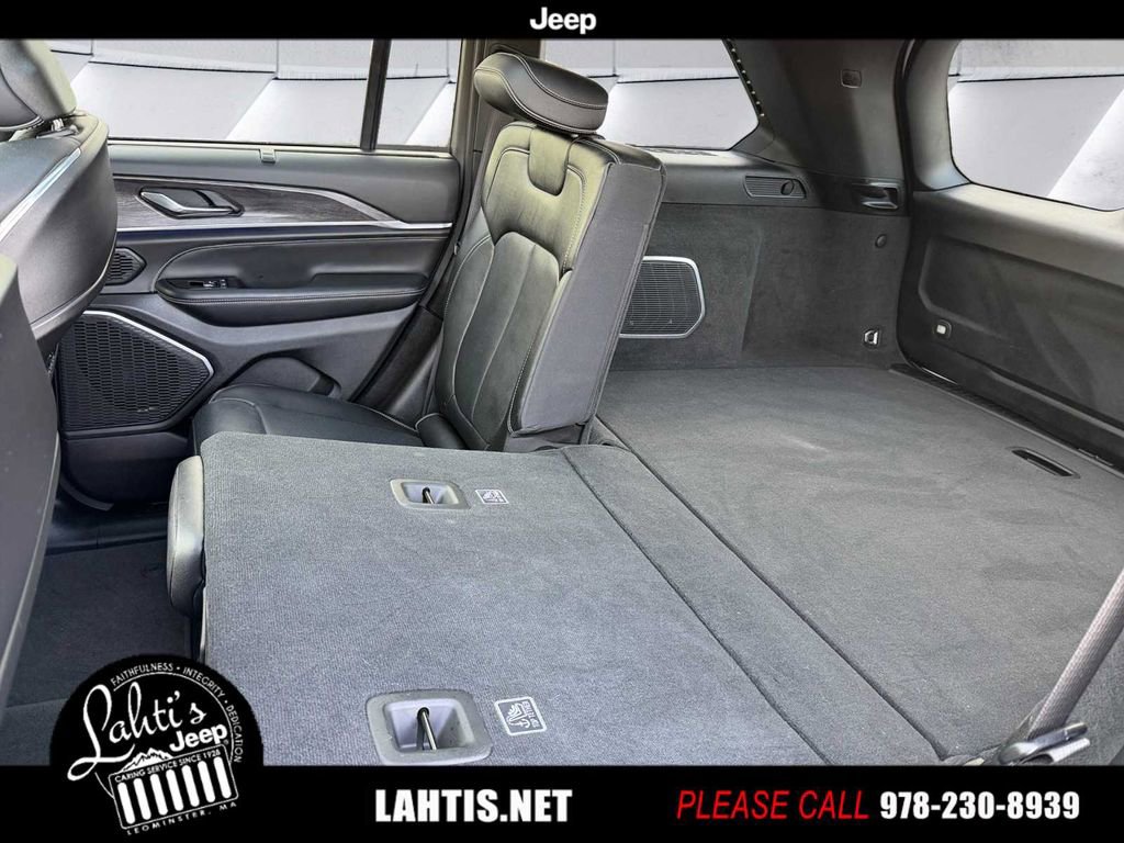 Certified 2023 Jeep Grand Cherokee Overland w/ Adv Protech Group III image 12