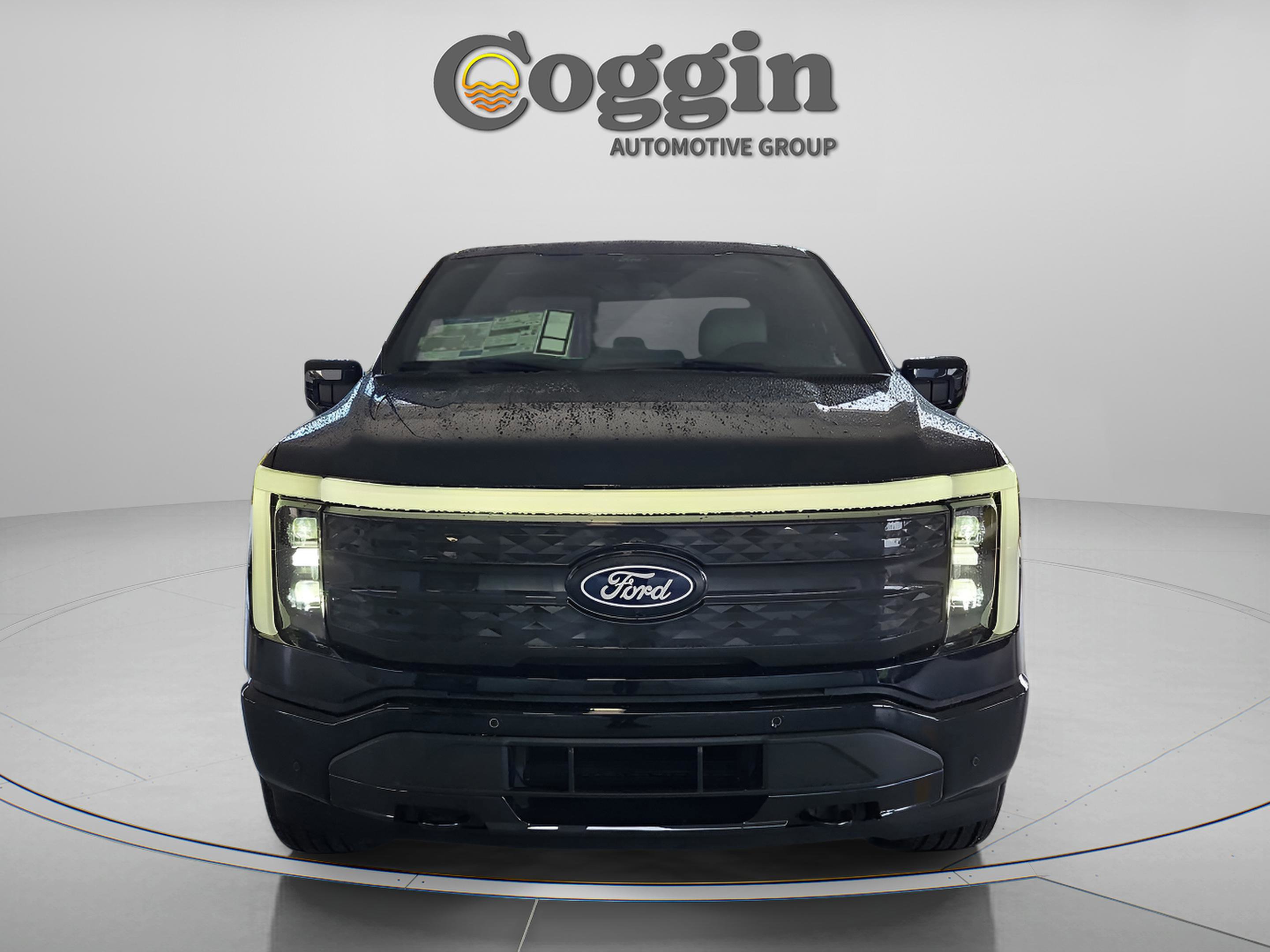 New 2025 Ford F150 Lightning Platinum AWD/4WD image 9