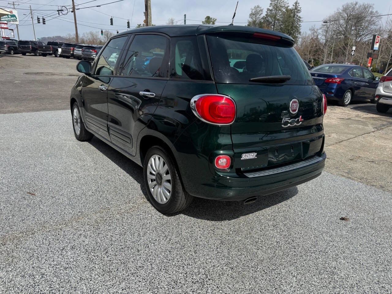 Used 2017 FIAT 500L Pop w/ Popular Equipment Package image 10