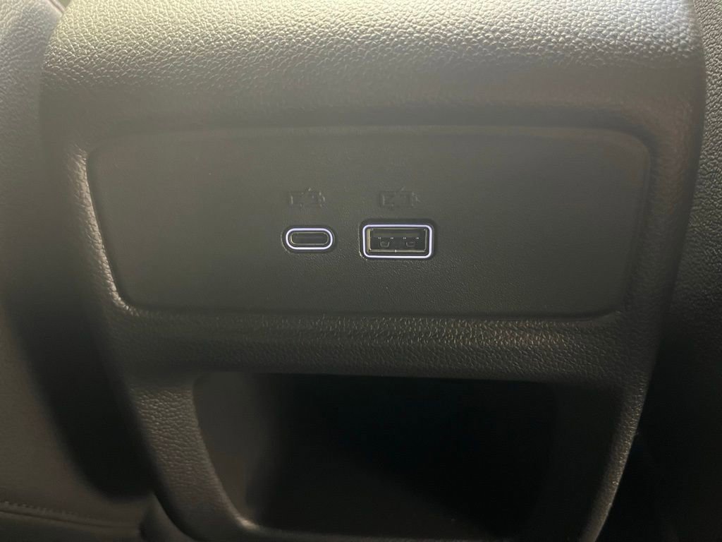 New 2026 Chevrolet Trax RS w/ Sunroof Package FWD image 24