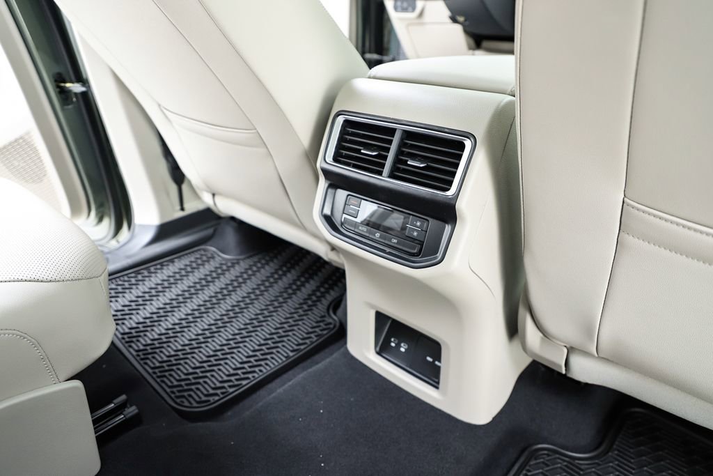 New 2026 Volkswagen Atlas SE image 39