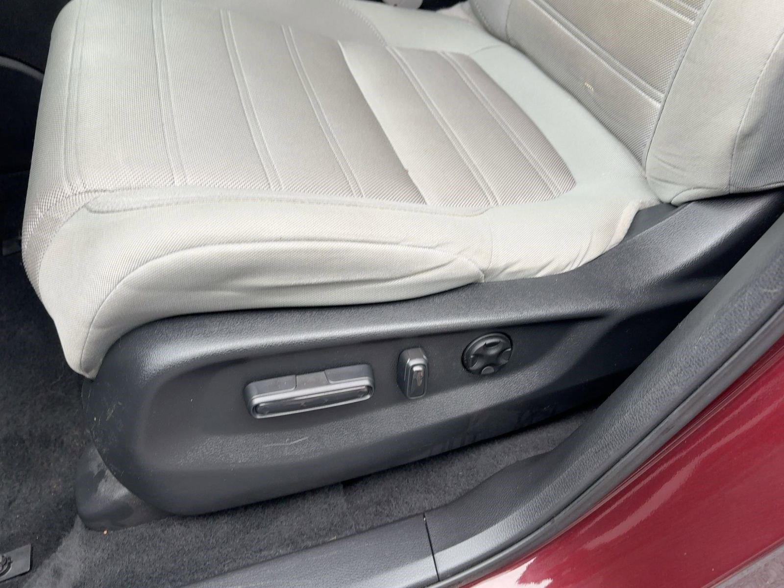 Used 2019 Honda CR-V EX image 14