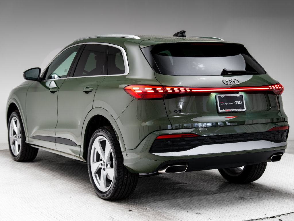 Certified 2025 Audi Q5 Premium Plus w/ Premium Plus AWD/4WD image 3