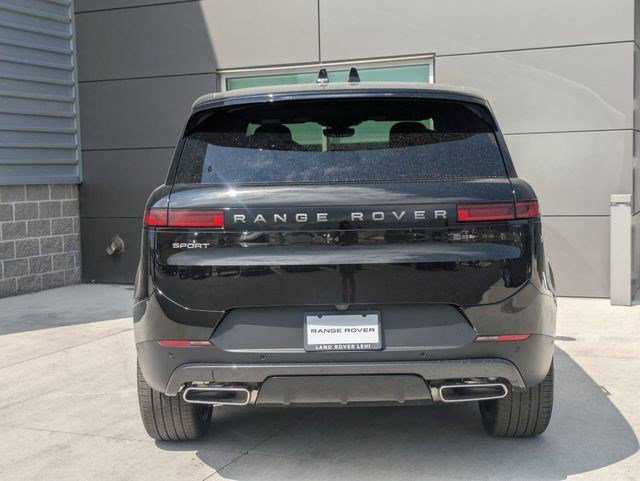 Certified 2025 Land Rover Range Rover Sport SE AWD/4WD image 9