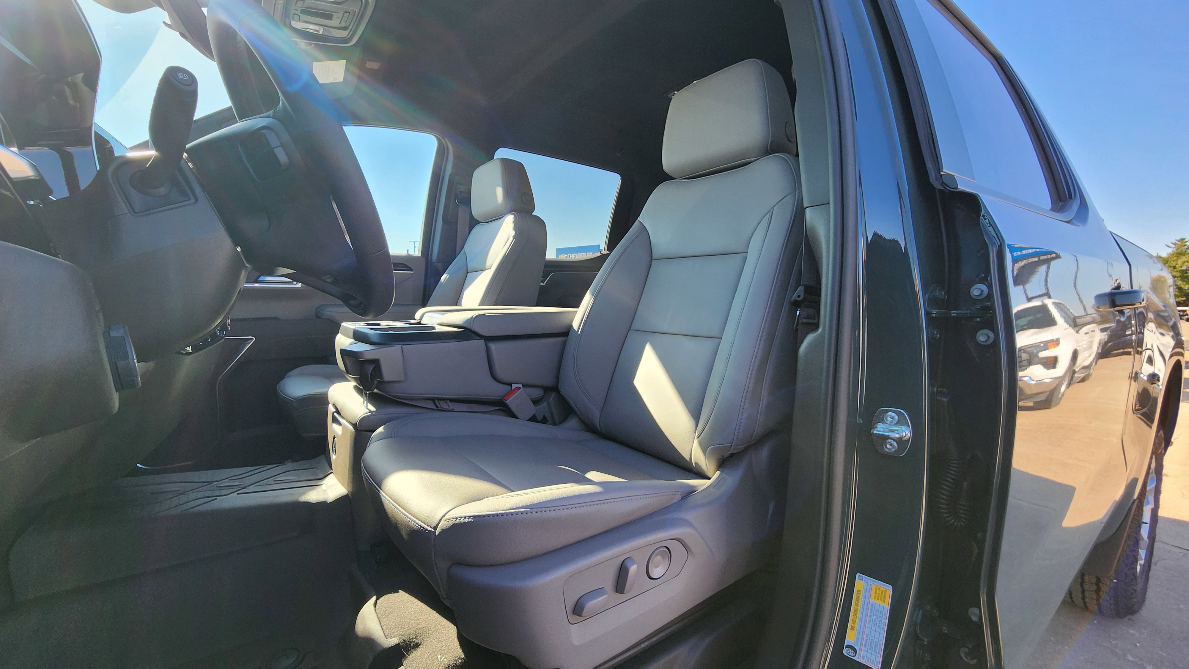 New 2026 Chevrolet Silverado 1500 LT w/ Leather Package image 12