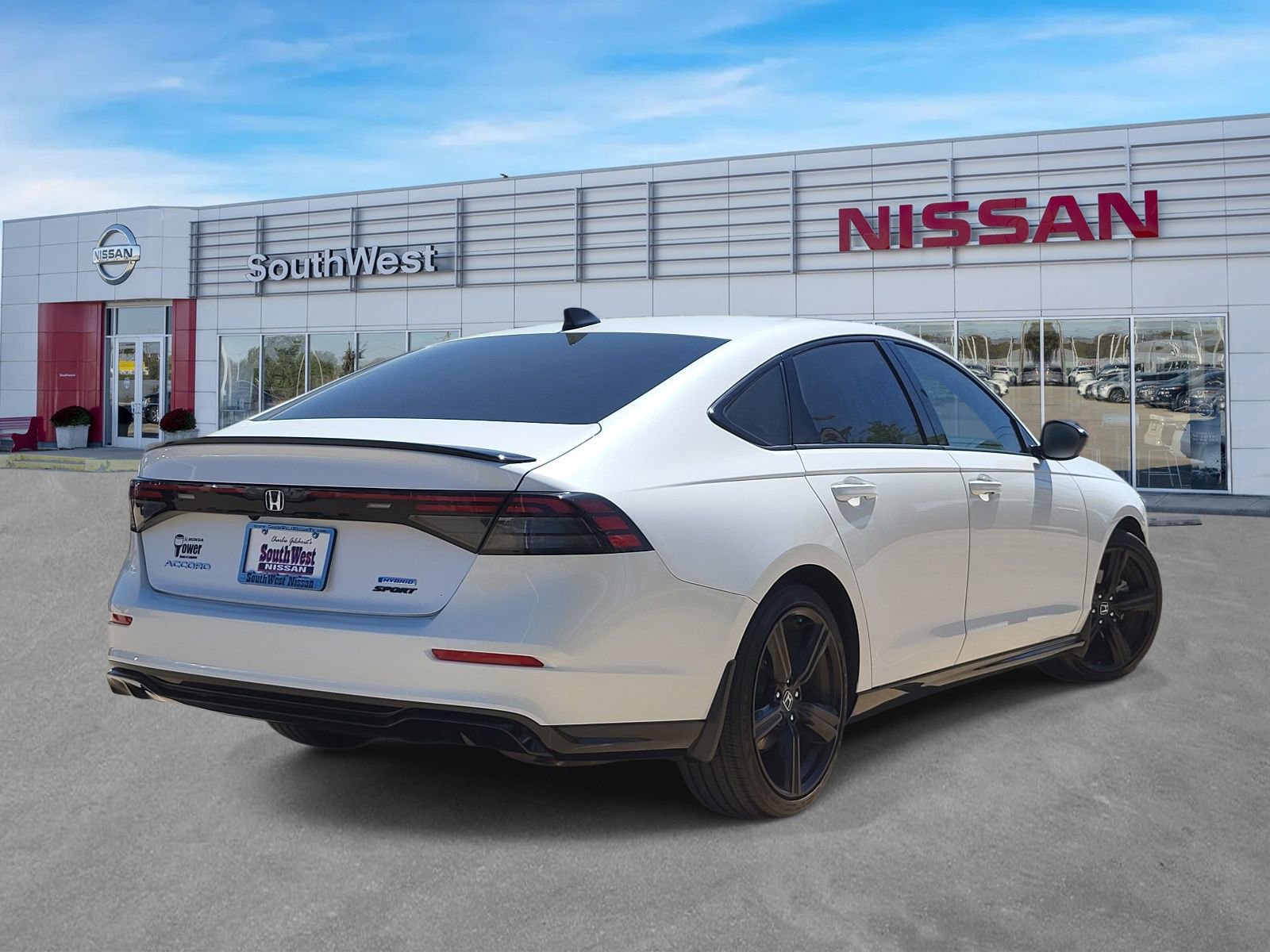 Used 2025 Honda Accord Sport image 6