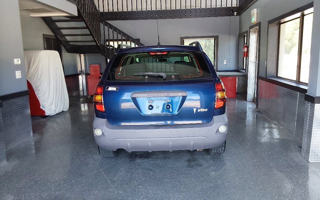 Used 2005 Pontiac Vibe w/ Power Group Value Package FWD image 9